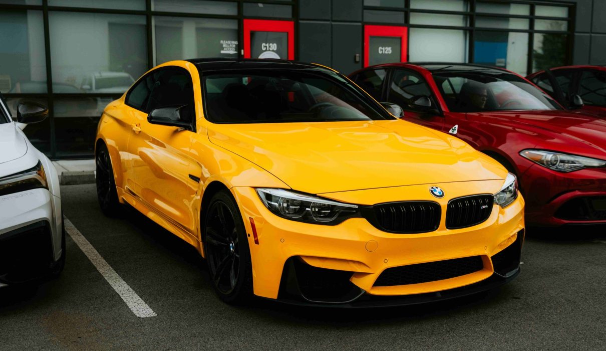 Luxury Car Rental Dubai Rates: Why Travelers Prefer Premium Independence